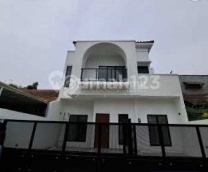 Dijual Rumah Baru di Kencana Loka, Bsd, Tangerang