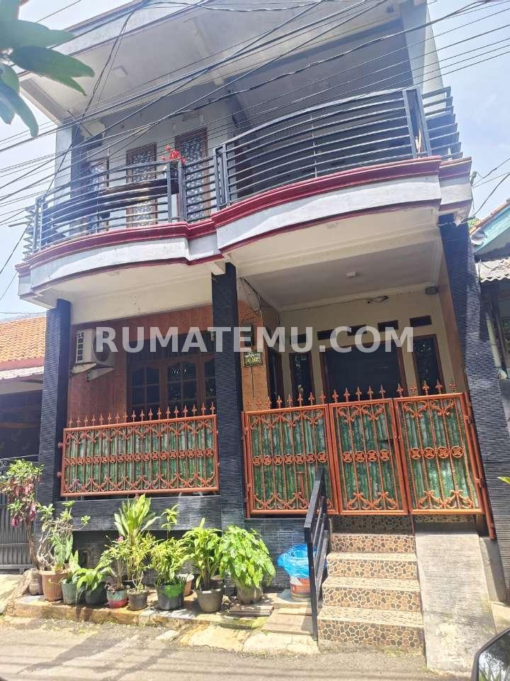Dijual Rumah 2 Lantai Samping Taman Mahoni Ciracas – Lokasi Strategis