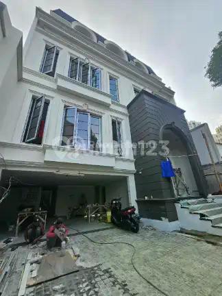 American Classic Brandnew di Prime Location SCBD Kebayoran Baru Jakarta Selatan 