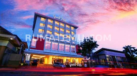 HOTEL BINTANG 4 DI JOGJA LOKASI SANGAT STRATEGIS!