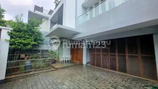 Rumah Mewah Furnished Lingkungan Elit Pondok Indah