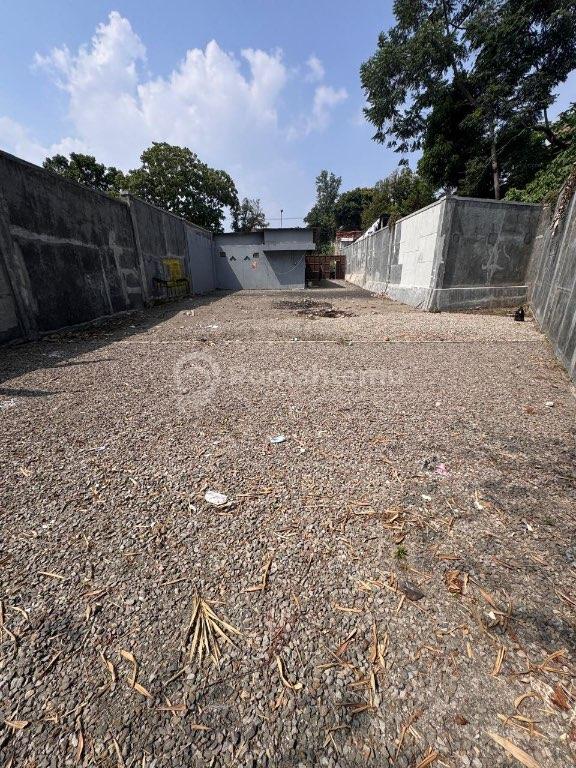 Disewakan tamah dan bangunan untuk ktr