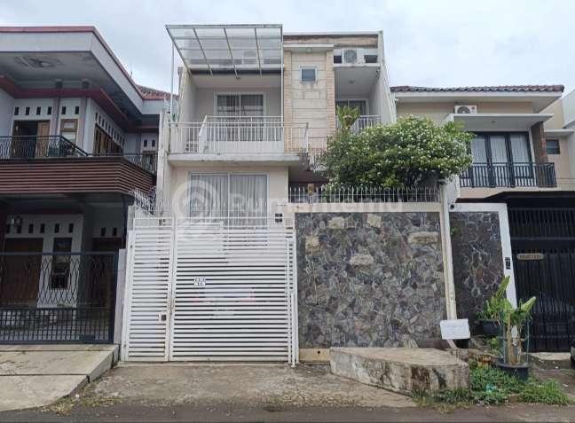 Rumah Di Komplek Billy Moon Pondok Kelapa