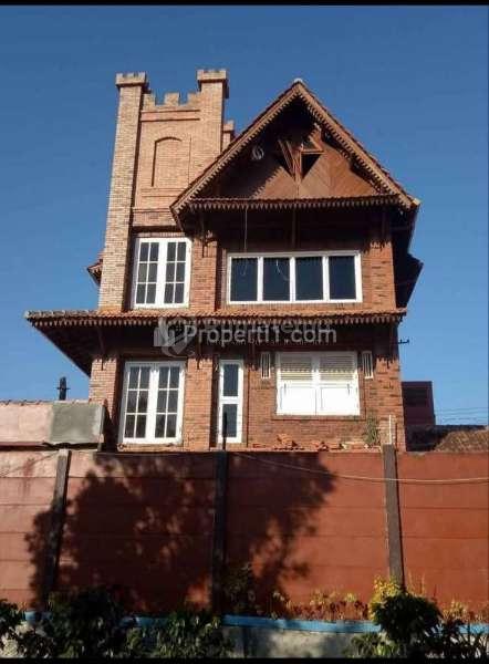 Jual Villa di Lembang Bandung Barat