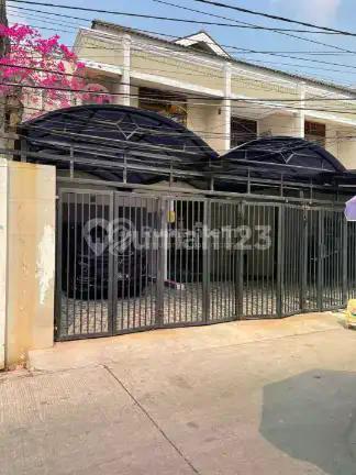 Rumah Kost Bagus untuk Investasi di Green Ville Jakbar