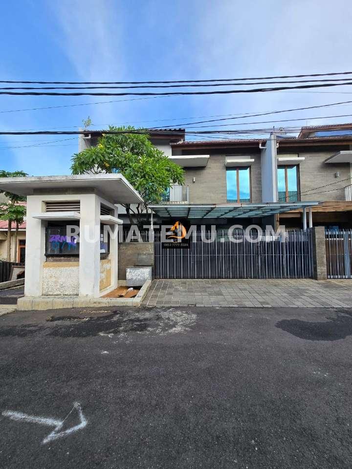 TP15/Rumah Second Dalam Komplek Akses Jalan Lebar Di Cipinang elok Jaktim                          