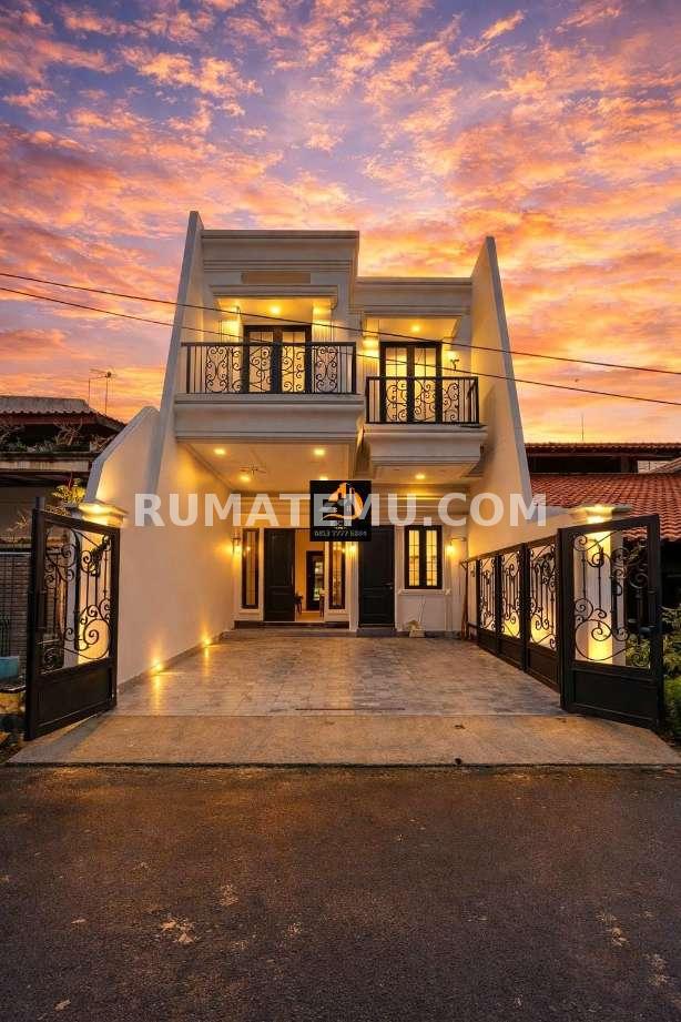 Rumah Modern Dalam Komplek Lokasi Strategis Di Rawamangun /D26