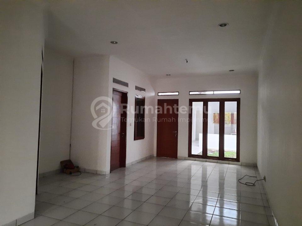 Dijual rumah bt nunggal