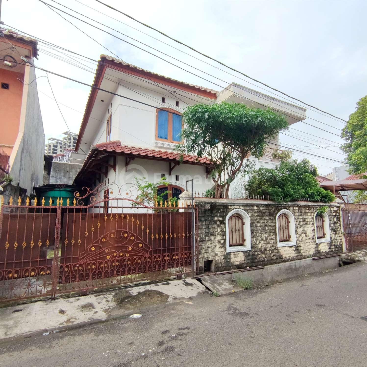RUMAH RAWA BELONG DEKAT KAMPUS BINUS KEBON JERUK JAKARTA BARAT