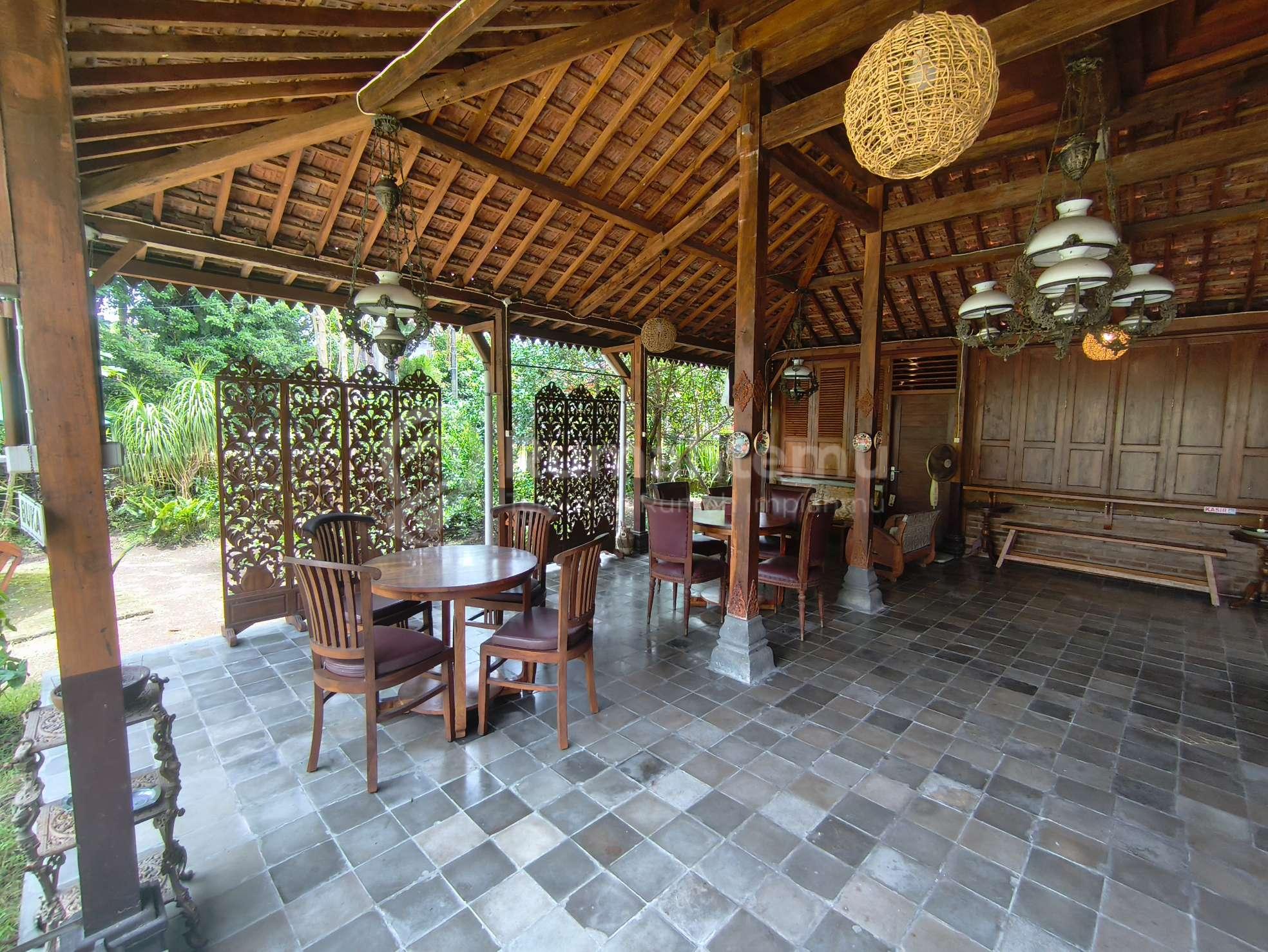 Cafe sedang beroperasi