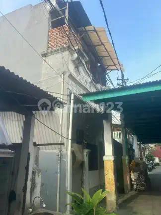 Dijual Rumah Sederhana Siap Huni Dekat Rumah Ibadah Jalan Pademangan 2 , Jakarta Utara