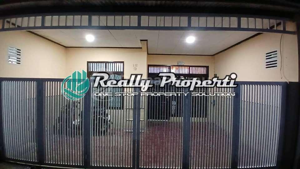 Disewakan Rumah 2 Lt Dalam Komplek di Pondok Kelapa Duren Sawit Jakarta Timur