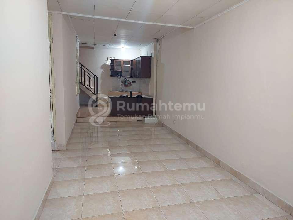 Rumah taman jaya Cipondoh 