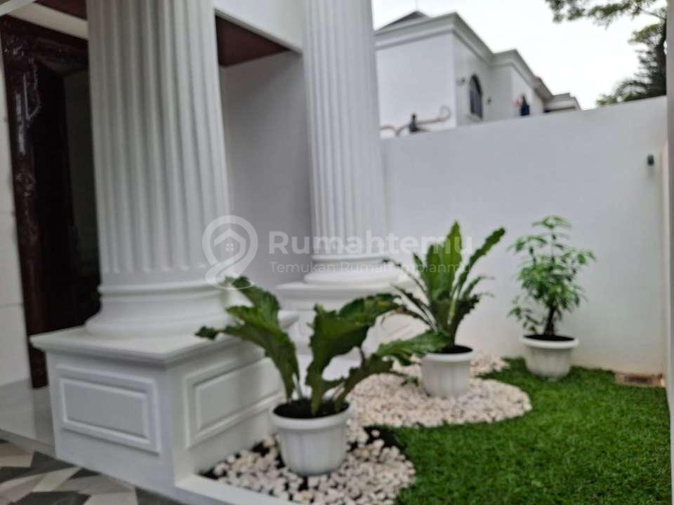 Dijual Rumah cantik siap huni Citra Grand Cibubur 