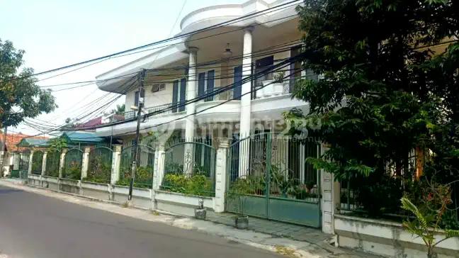 Grand & Elegant Home In Tangerang Grand & Elegant Home In Tangerang