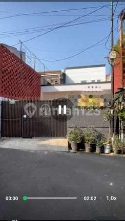 Dijual Rumah 1,5 Lantai Siap Huni di Jalan H. Soleh Dalam Ii Kebon Jeruk