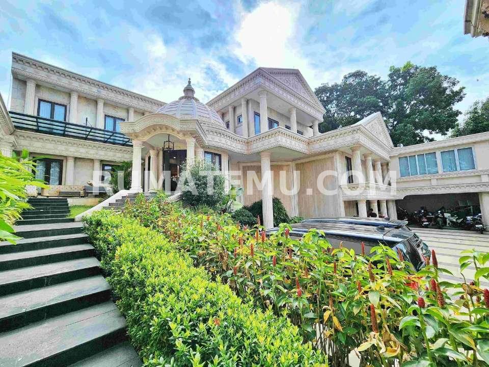 Rumah Mewah Villa Cinere Mas Desain Classic Cinere, Depok