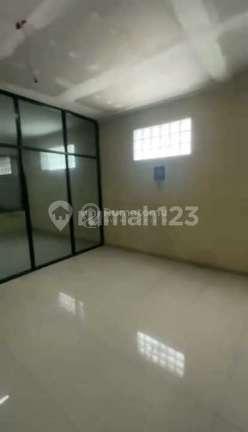 Disewakan Ruko Tepi Jalan Raya Gatot Subroto Cimone Tangerang