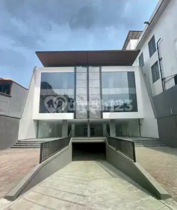 Gedung Baru 3,5 Lantai di Buaran -Kalimalang