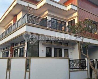 Dijual Rumah Kencana Loka, Bsd