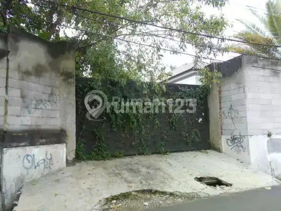 Tanah Lokasi Komersial di Bangka Kemang