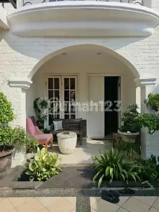 Rumah Cantik, Bagus Terawat Di Kalibata, Jakarta Selatan