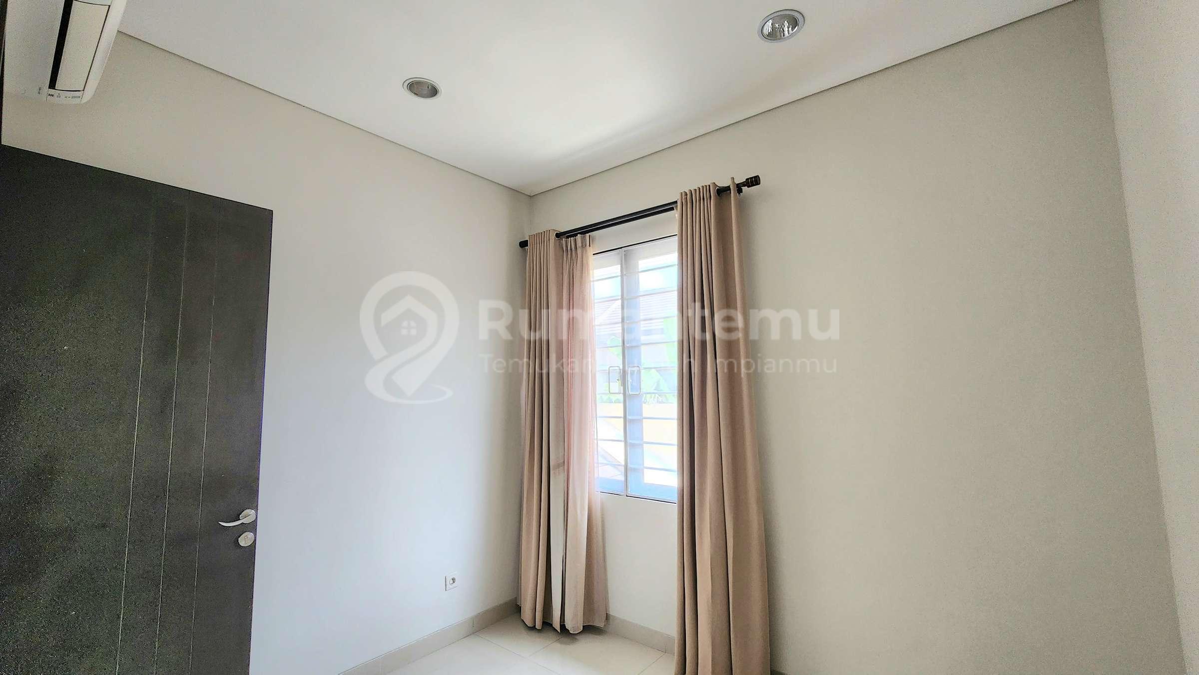 Rumah siap huni Illustria Eminent BSD