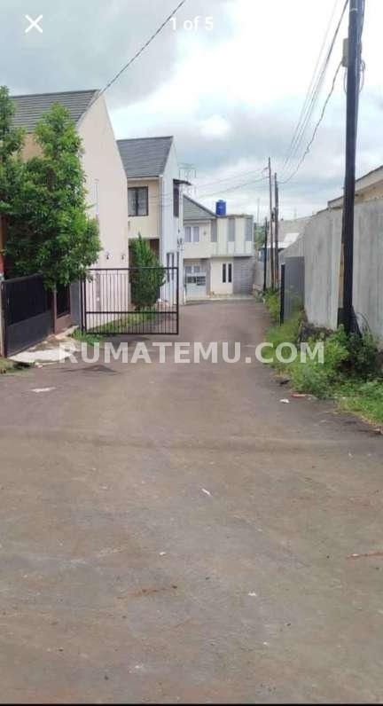 Dijual 1 unit baru rumah di Limo Depok