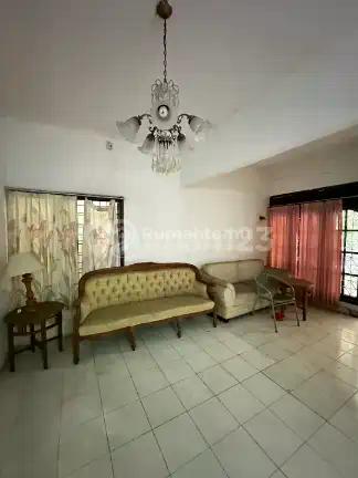Rumah Tua Hitung Tanah Murah Dalam Komplek Cilandak - Dekat Mrt Fatmawati