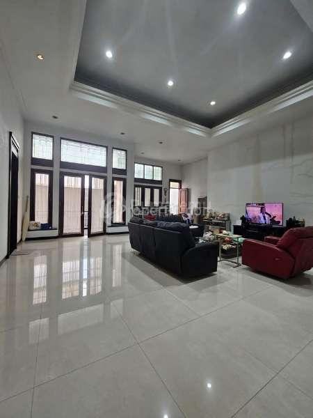 Jual Rumah Mewah Batununggal Indah Dekat Buah Batu, Suryalaya Bandung