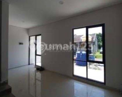 Dijual Rumah Brand New di Nusaloka, Bsd City